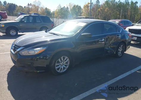2018 Nissan Altima 2.5 S z USA, uszkodzony, nr VIN 1N4AL3AP2JC109090